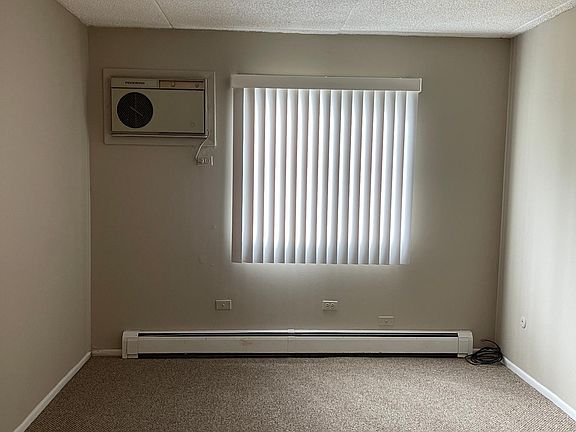 5th image of 9965 Franchesca Ct APT 1B