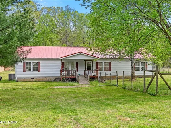 221 Baker Farm Rd, Tellico Plains, TN 37385