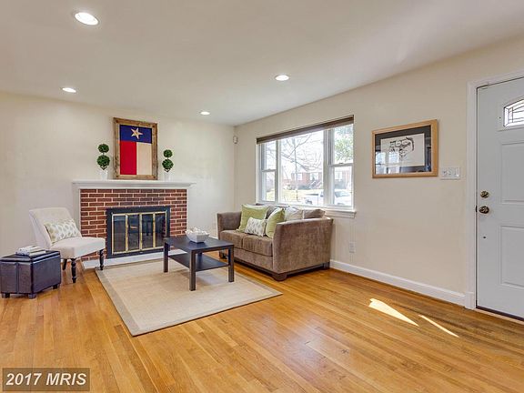 3rd image of 5909 Craig St