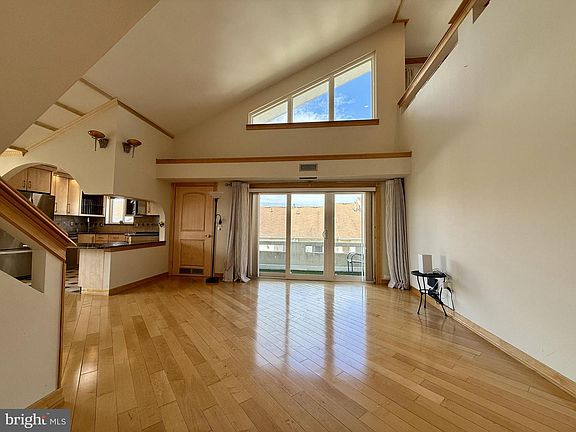 2nd image of 75 Bonnie Gellman Ct #D75