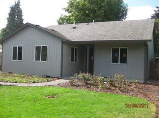 420 N Knights Bridge Rd, Canby, OR 97013