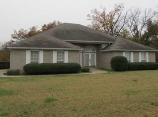 110 S Ruth Ln, Rogers, AR 72756