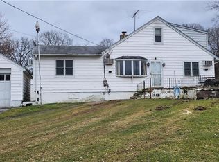 108 W Ridge Rd, Warwick, NY 10990