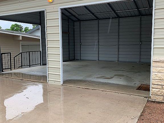3rd image of 901 County Road 131