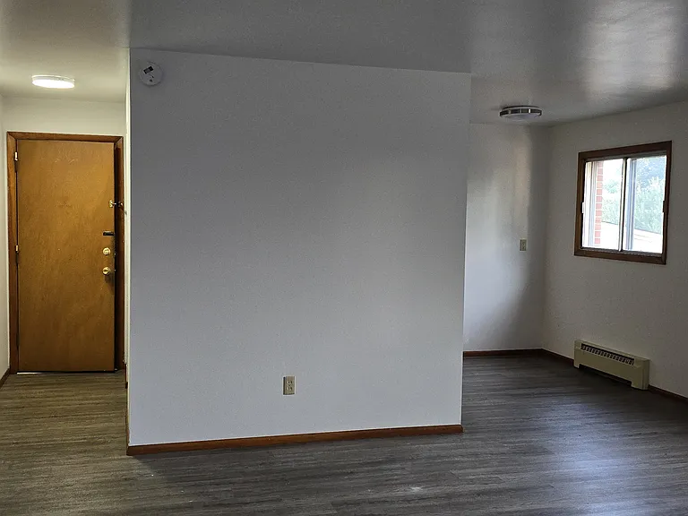 425 S Roosevelt Ave #6 — Photo 8