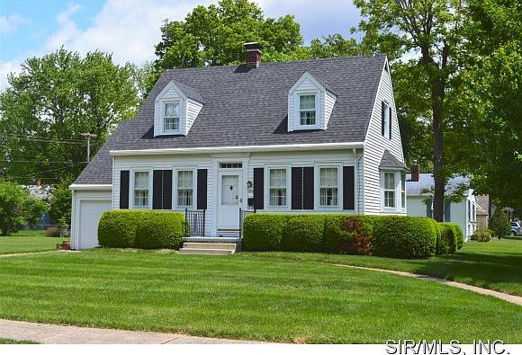 1st image of 202 Grant Dr