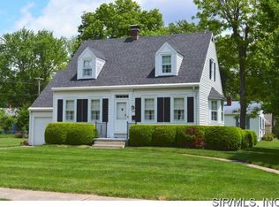 202 Grant Dr, Mascoutah, IL