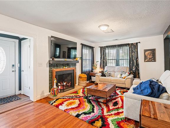 5th image of 1050 Mapole Ave