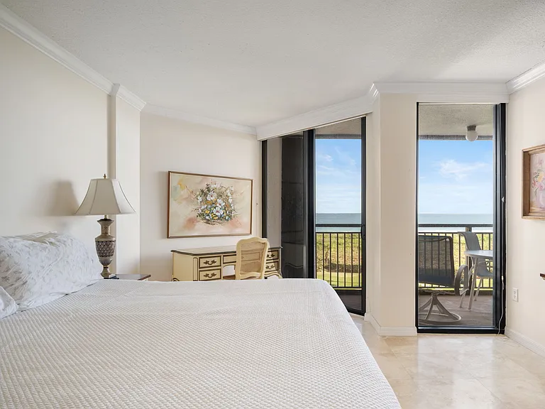 1480 Ocean Dr #4E — Photo 17