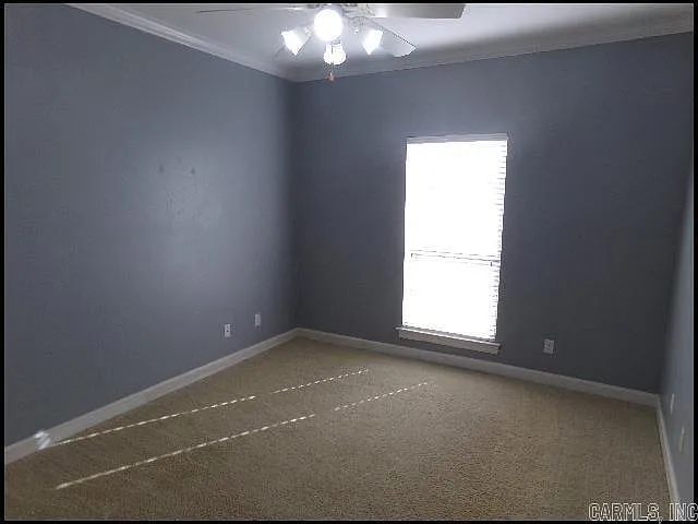 209 Chalamont Ln — Photo 12
