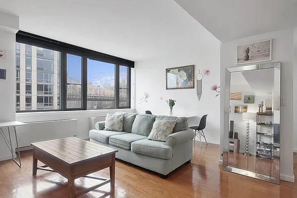 Rented by Compass | media 1