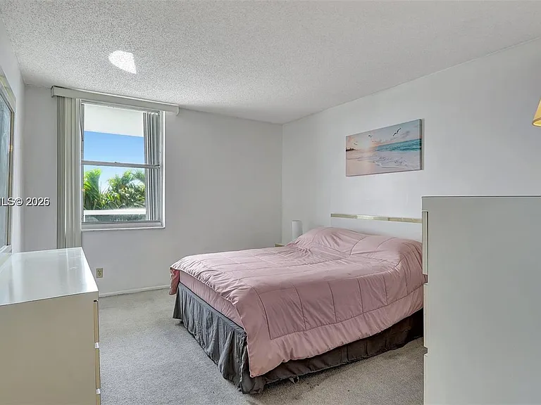 3015 N Ocean Blvd #3J — Photo 17