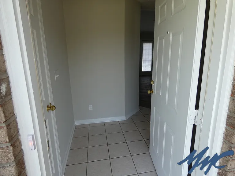 8001 Minehead Dr — Photo 3