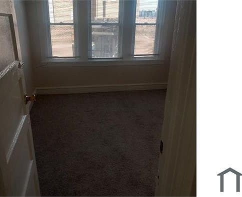 3rd image of 2244 E Monmouth St