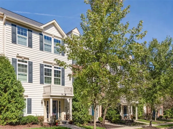 134 Lewisham Rd, Cranberry Township, PA 16066