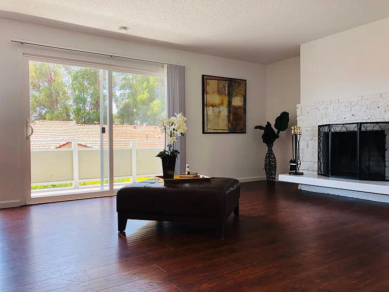 936 Fletcher Ln #2 — Photo 5