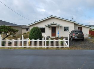 1710 NW Parker Ave, Waldport, OR 97394