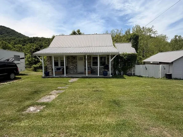 385 Orchard Addition, Peterstown, WV 24963