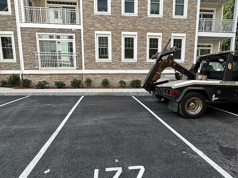 320 Middlesex Ave #E404 — Photo 17
