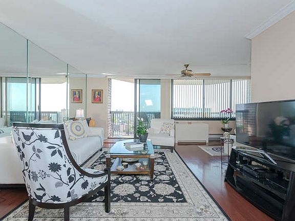 4th image of 770 Anderson Ave APT 19A