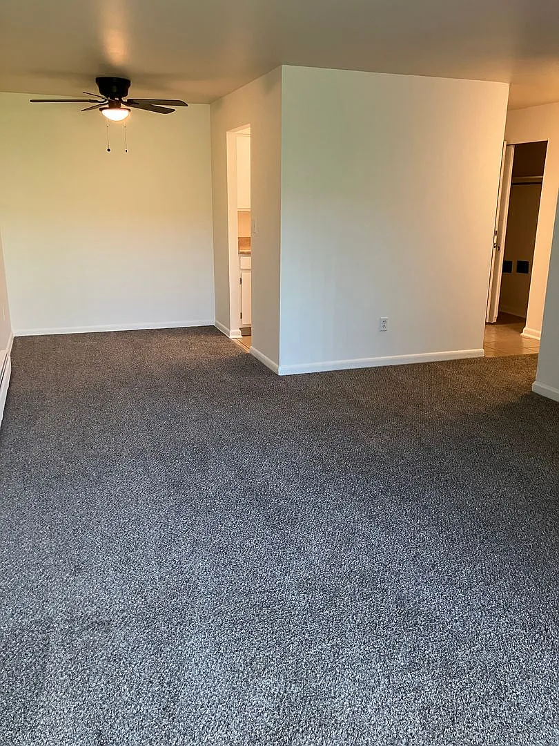 Convenient & Newly Updated 1-Bedroom Apartment Available Soon! — Photo 2