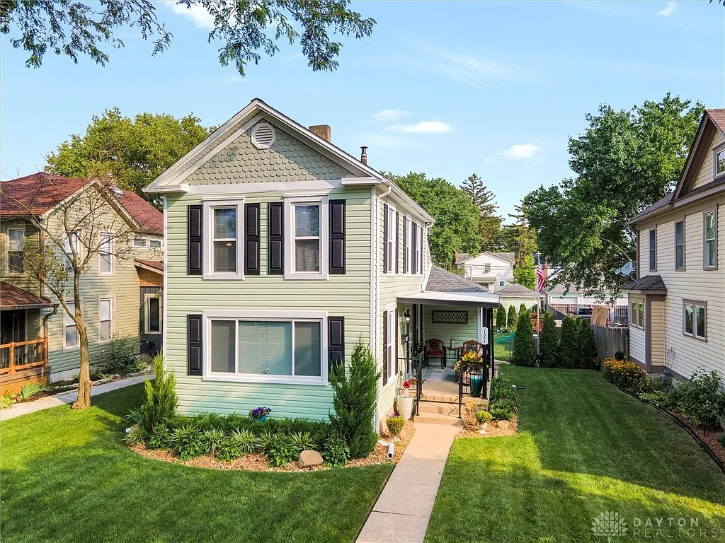 121 E Pease Ave photo 1