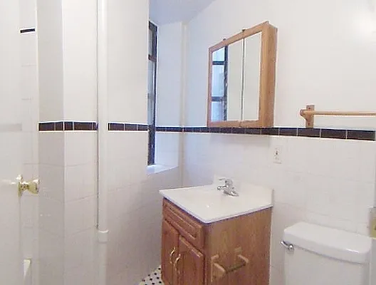 Rented by Citi Habitats | media 17