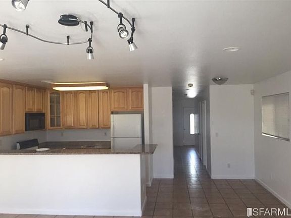 4th image of 220 Willard Ave