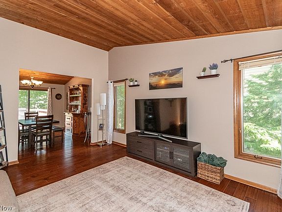 5th image of 5826 Mallard Ct