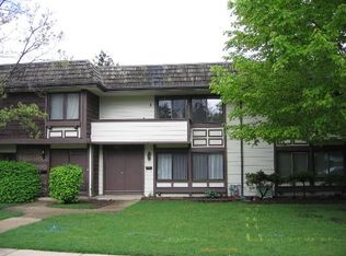 5565 Court G, Hanover Park, IL 60133