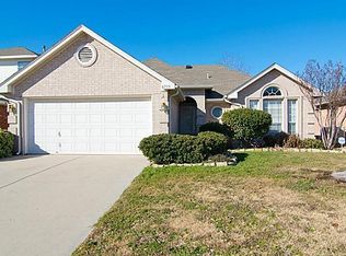 6733 Overland St, Fort Worth, TX 76131