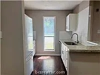 3 bed, 2508 sqft, $550 — Photo 3