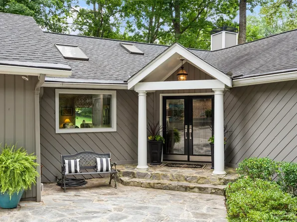 92 Fairway Rdg #8, Clover, SC 29710