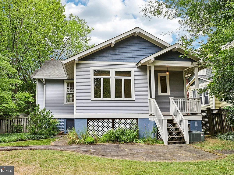 526 N Ivy St — Photo 46