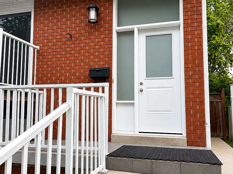 7154 Fayette Cir #UPPER — Photo 1