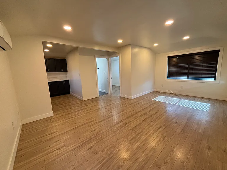 612 E Alvarado St — Photo 4
