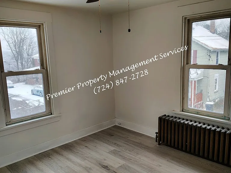 200 Jarvis St — Photo 8