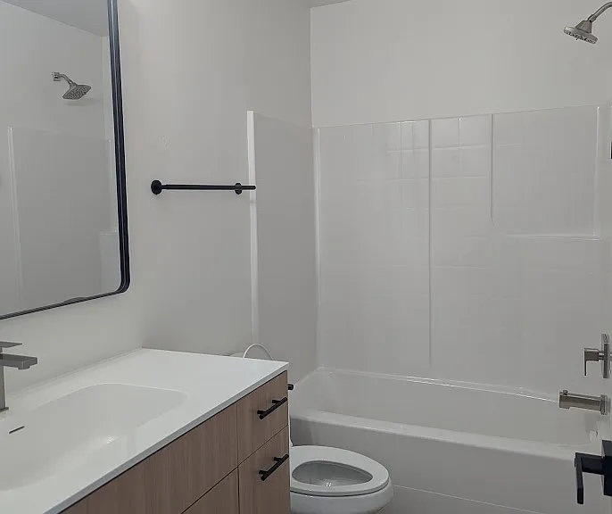 164 S 100 W — Photo 7