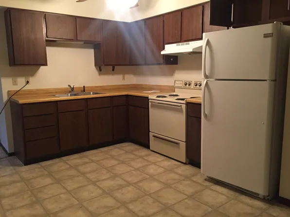 1031 Imperial, 1031 Imperial Cir APT 3, Eau Claire, WI 54701