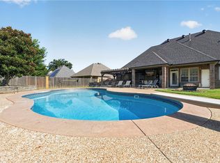 6253 W Persimmon St, Fayetteville, AR 72704
