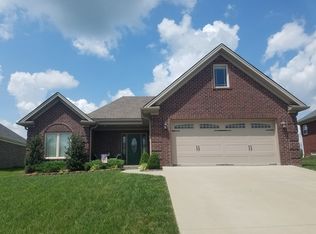 8427 Aberdeen Ln, Charlestown, IN 47111