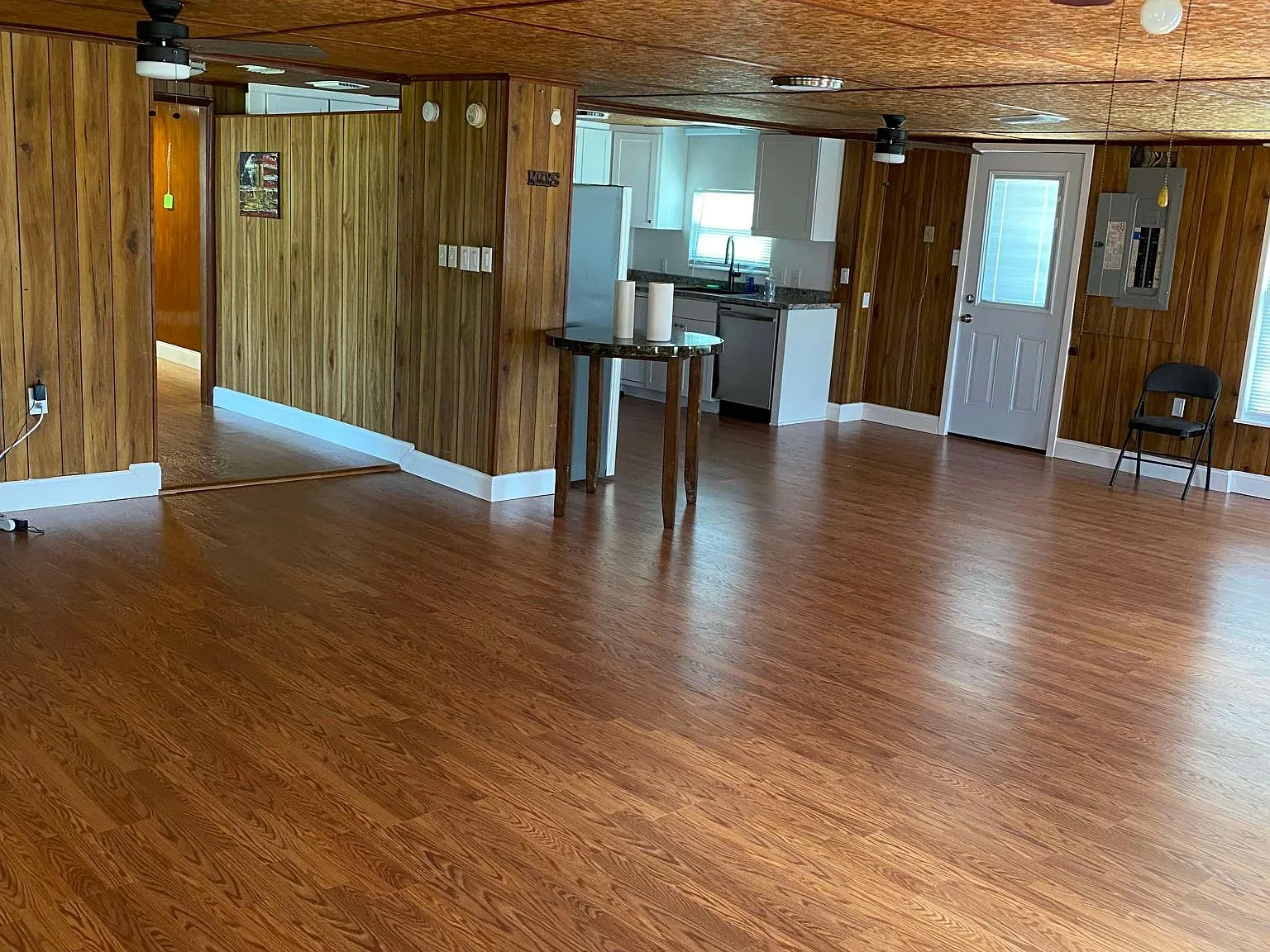 4 bed, 1874 sqft, $1,990 — Photo 2