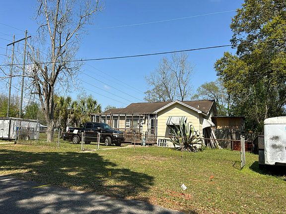 2nd image of 1014 Barnett St