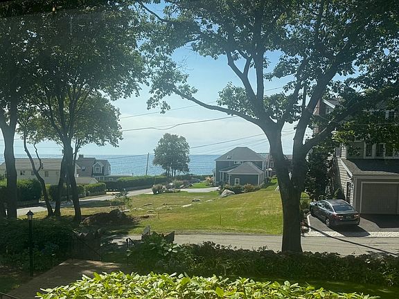 3rd image of 24 Flume Rd