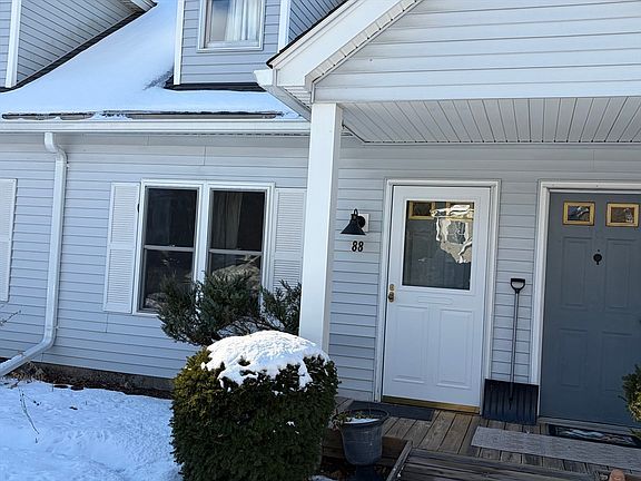 2nd image of 88 Pines Edge Dr