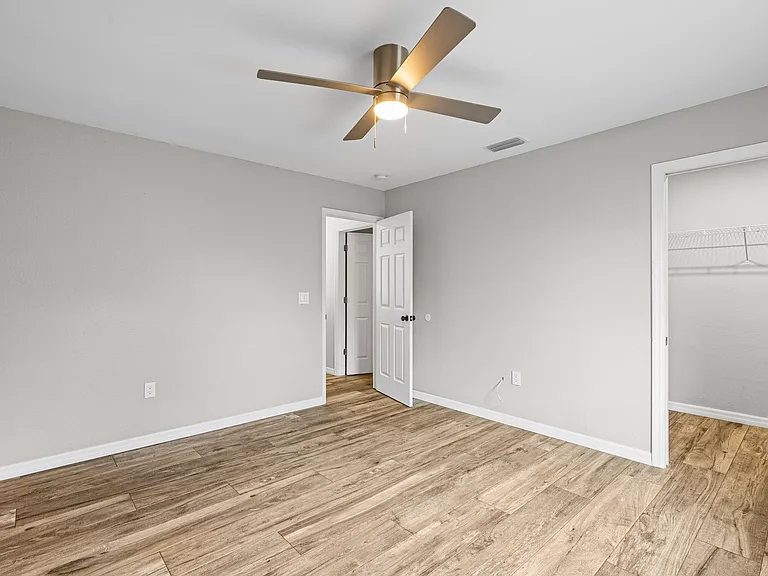 240 Eider Rd — Photo 32