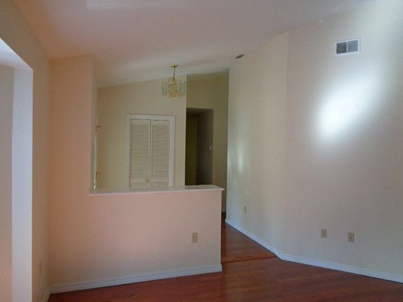 4th image of 2681 W Laureen St