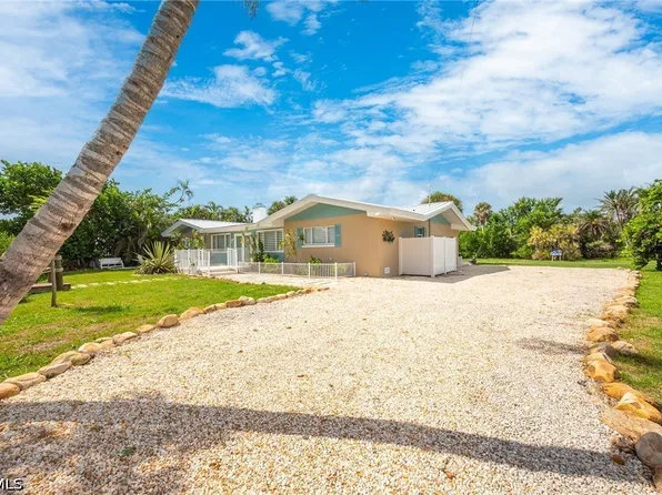 5885 Pine Tree Dr, Sanibel, FL 33957