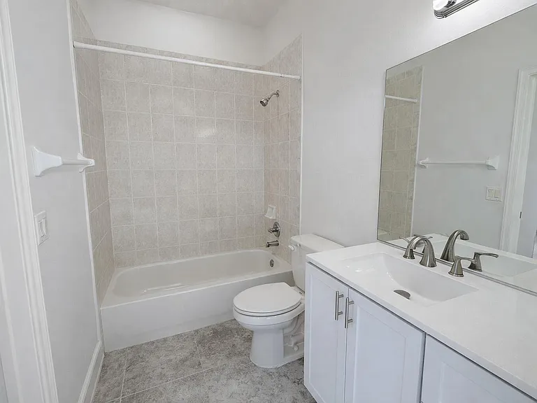 1168 Hatteras Cir — Photo 23