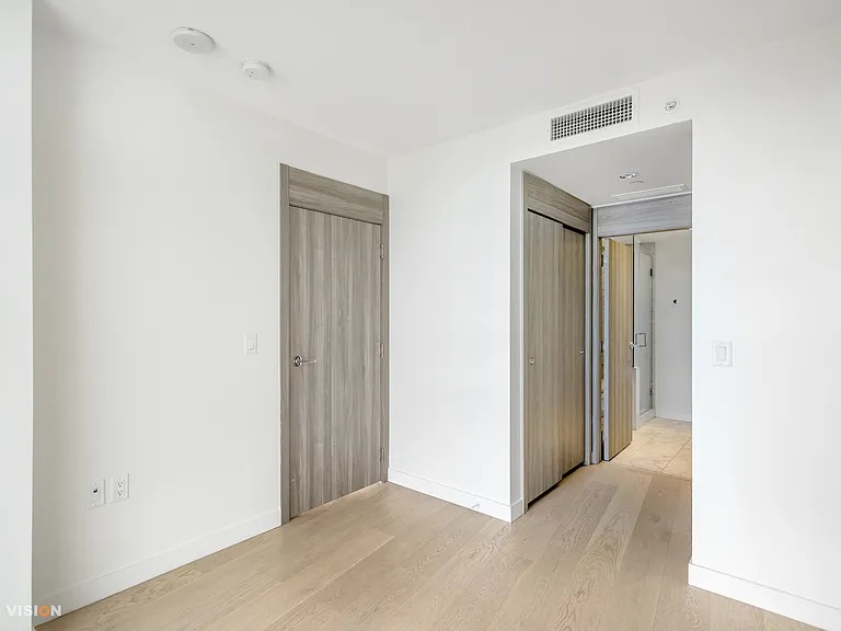 89 Nelson St #2915 — Photo 8